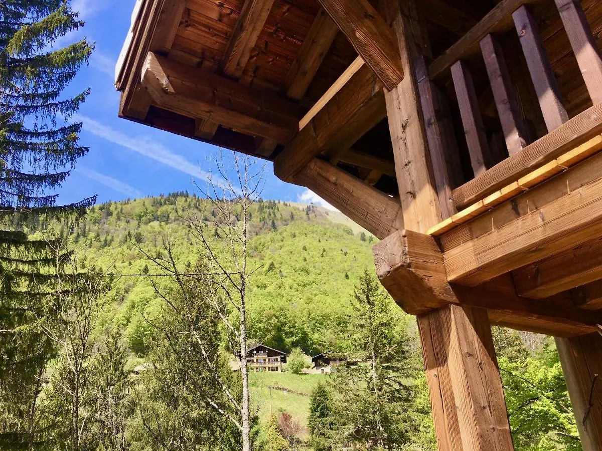 Forest Lodge - Modern Luxury Nestled In The Pines Montriond France